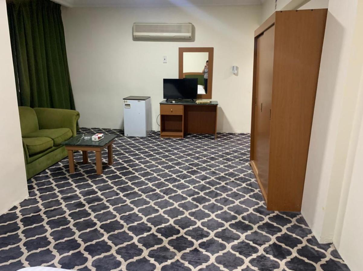 Al Aziziyah Hotel And Suites Chamis Muschait Exterior foto