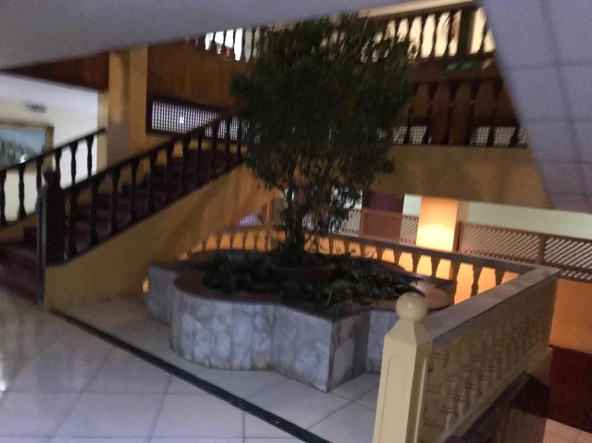 Al Aziziyah Hotel And Suites Chamis Muschait Exterior foto
