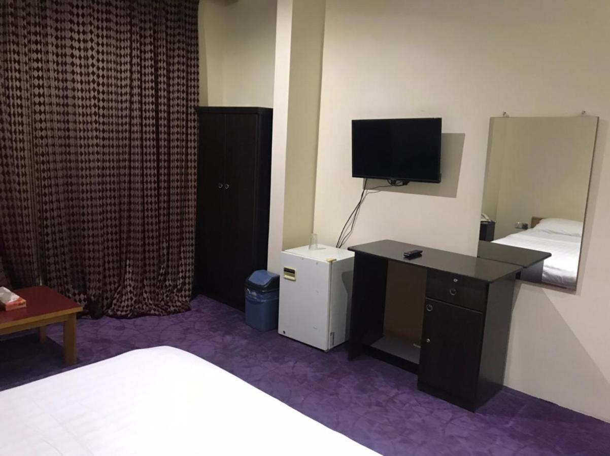 Al Aziziyah Hotel And Suites Chamis Muschait Exterior foto