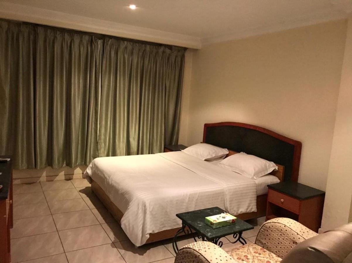 Al Aziziyah Hotel And Suites Chamis Muschait Exterior foto