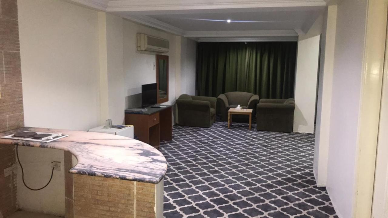 Al Aziziyah Hotel And Suites Chamis Muschait Exterior foto
