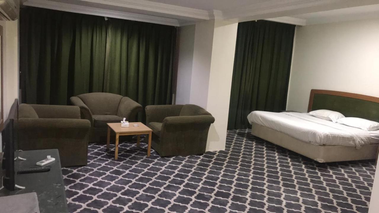 Al Aziziyah Hotel And Suites Chamis Muschait Exterior foto