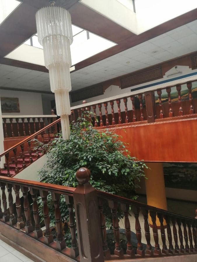 Al Aziziyah Hotel And Suites Chamis Muschait Exterior foto