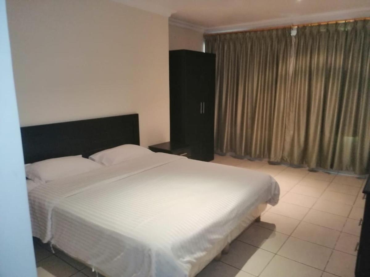 Al Aziziyah Hotel And Suites Chamis Muschait Exterior foto