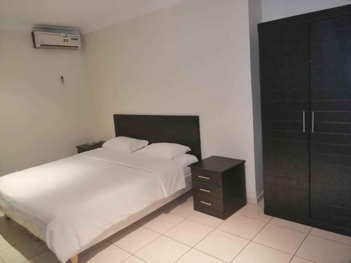Al Aziziyah Hotel And Suites Chamis Muschait Exterior foto
