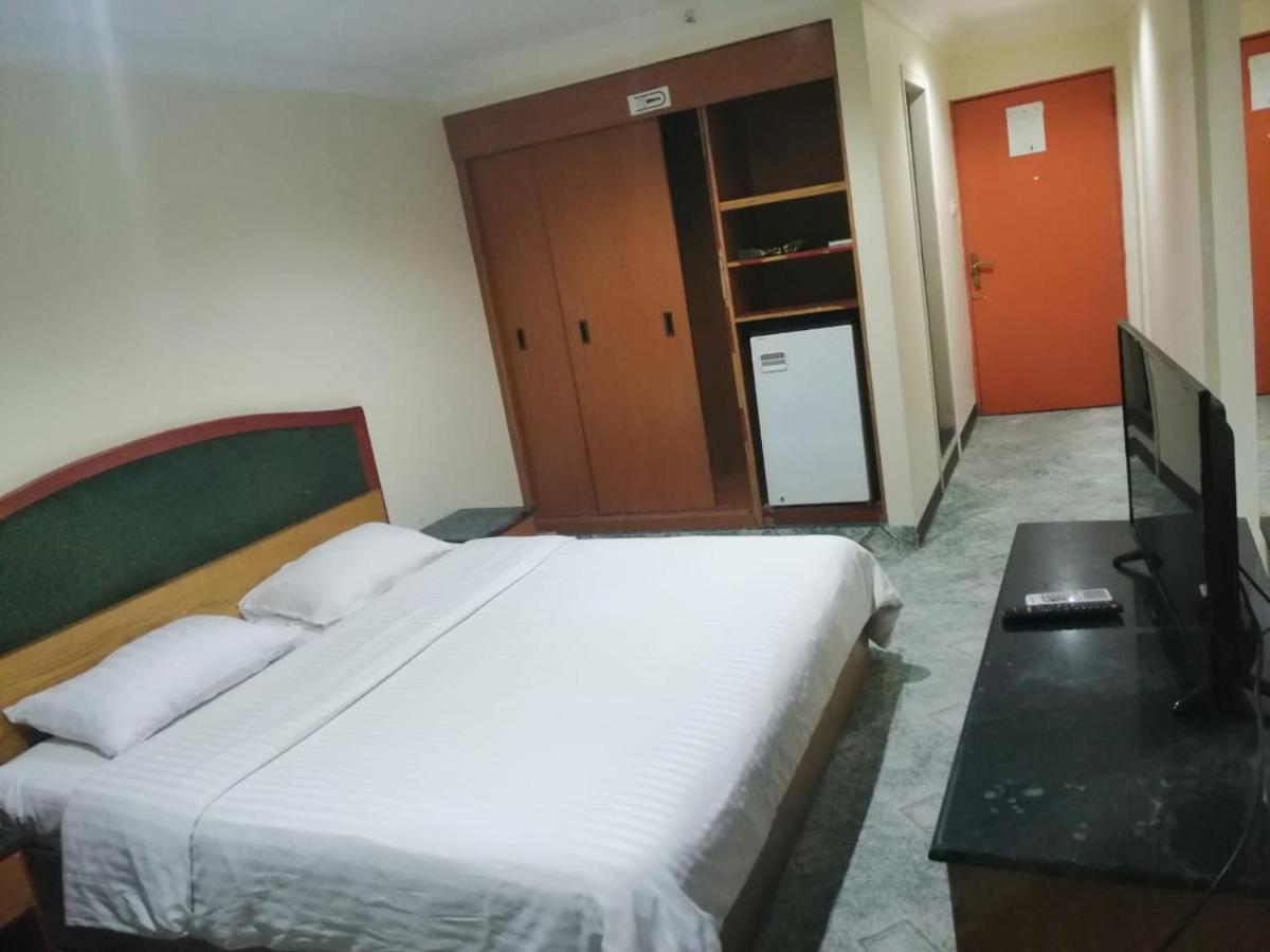 Al Aziziyah Hotel And Suites Chamis Muschait Exterior foto
