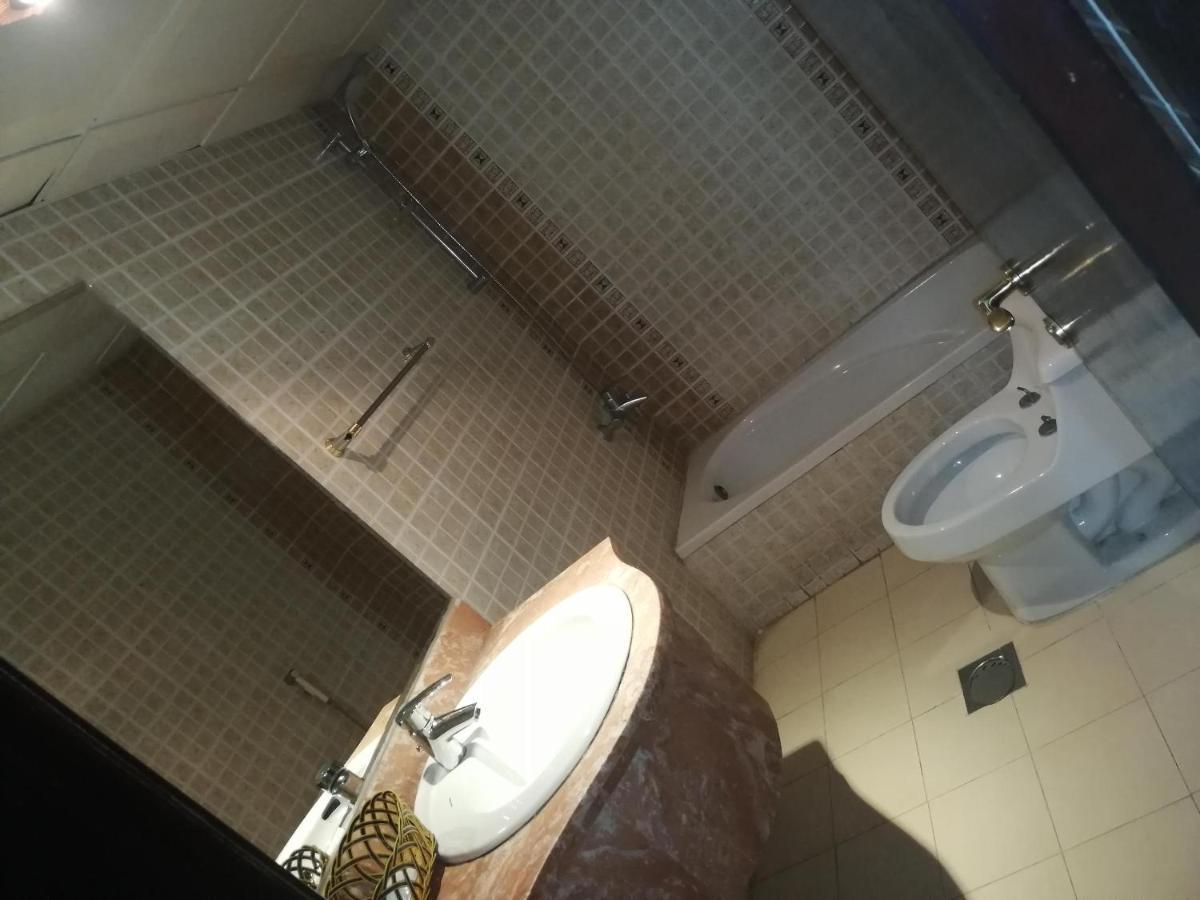 Al Aziziyah Hotel And Suites Chamis Muschait Exterior foto