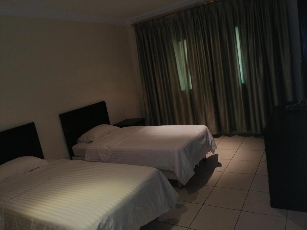 Al Aziziyah Hotel And Suites Chamis Muschait Exterior foto