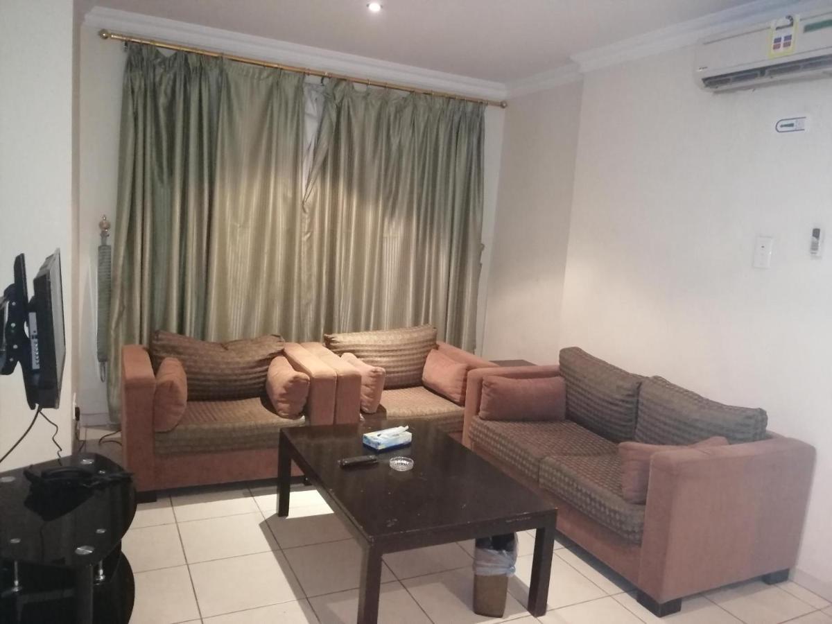 Al Aziziyah Hotel And Suites Chamis Muschait Exterior foto